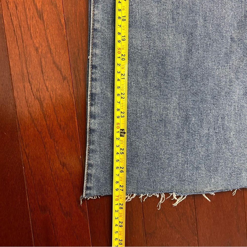 VBRT Pearl Stud Wide Leg Jeans – High Rise – Size 7/27 stretchy medium wash - Picture 7 of 8